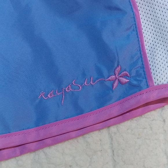 Raya Sun Shorts - Picture 3 of 3